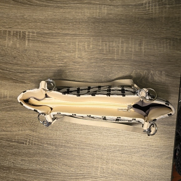 pocketbook with shoulder straps - Picture 5 of 7